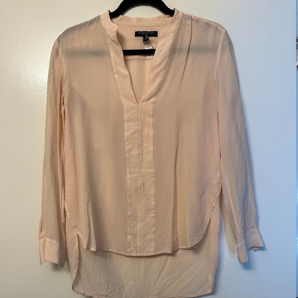 Banana Republic Silk XS Light Pink Dress Shirt